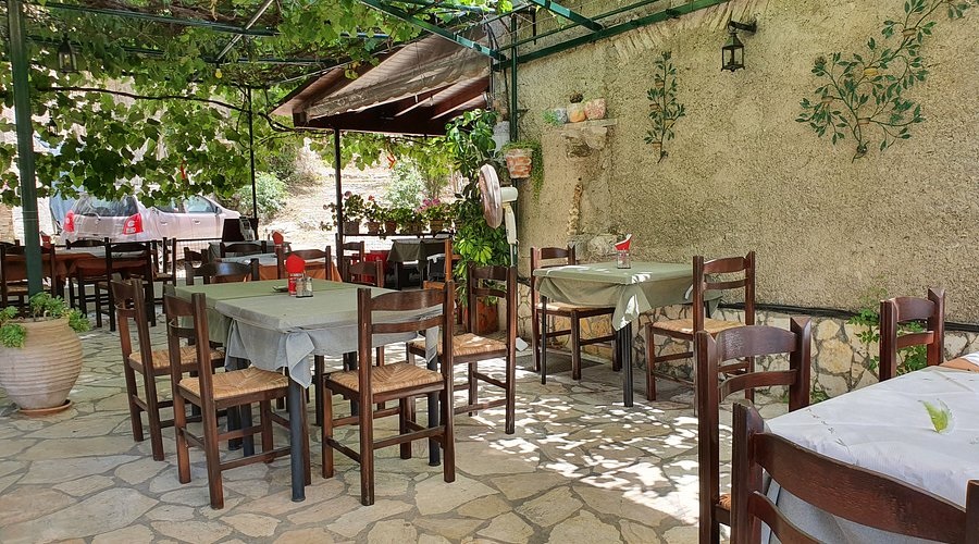 Old-Perithia-corfu
